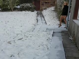 Pee in the Snow: Free HD xxx clip mov 94