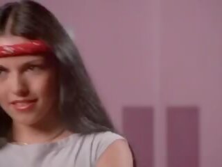 Kūnas merginos 1983: nemokamai ponia kūnas nešvankus filmas vid dc