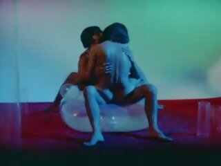 101 acts arasında aşk 1971, ücretsiz ücretsiz aşk flört klips b0