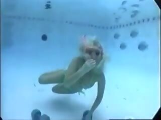 水下 比基尼泳装: 自由 chan chan 成人 电影 节目 f1